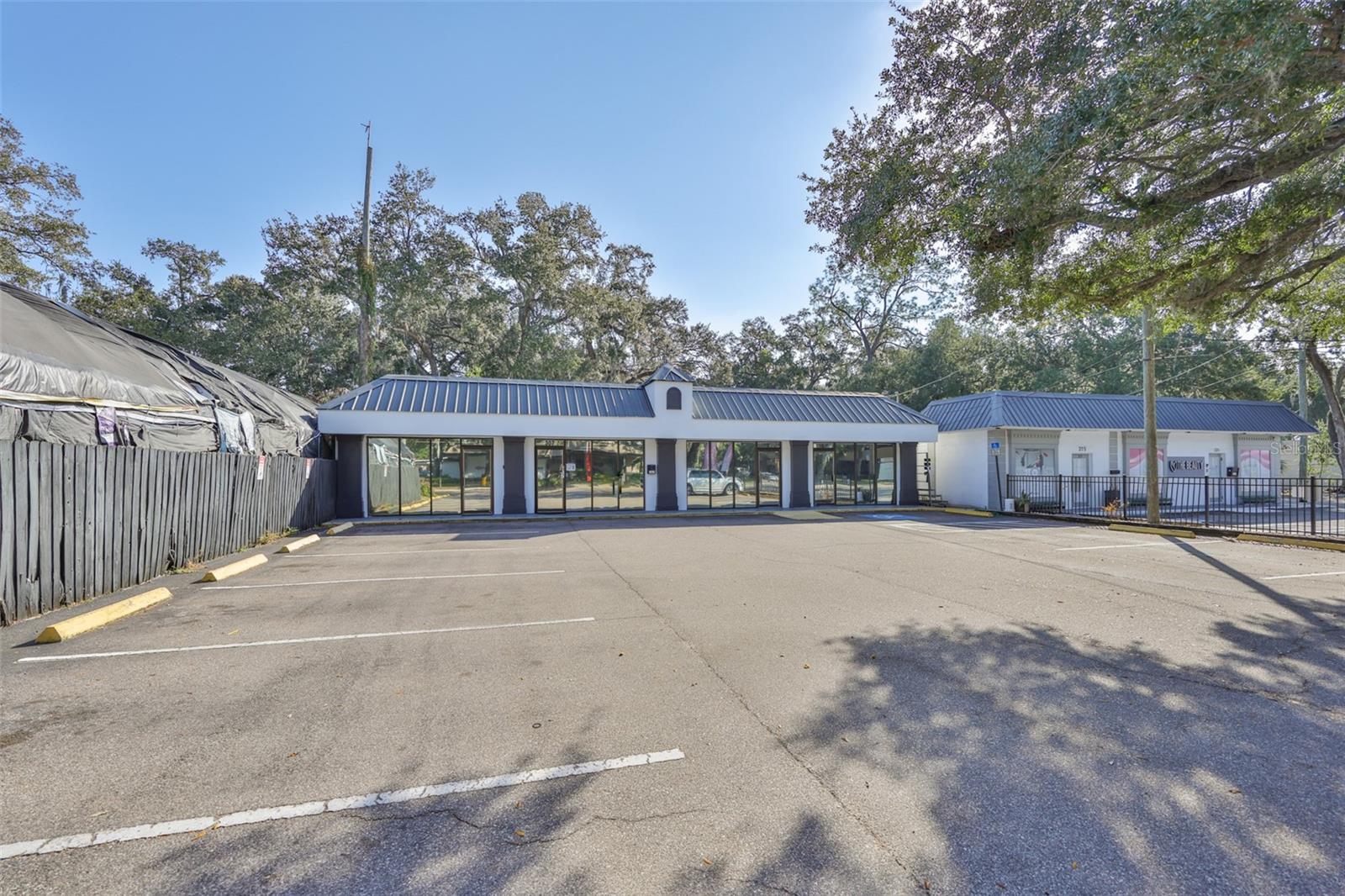 UNPLATTED - Commercial Lease