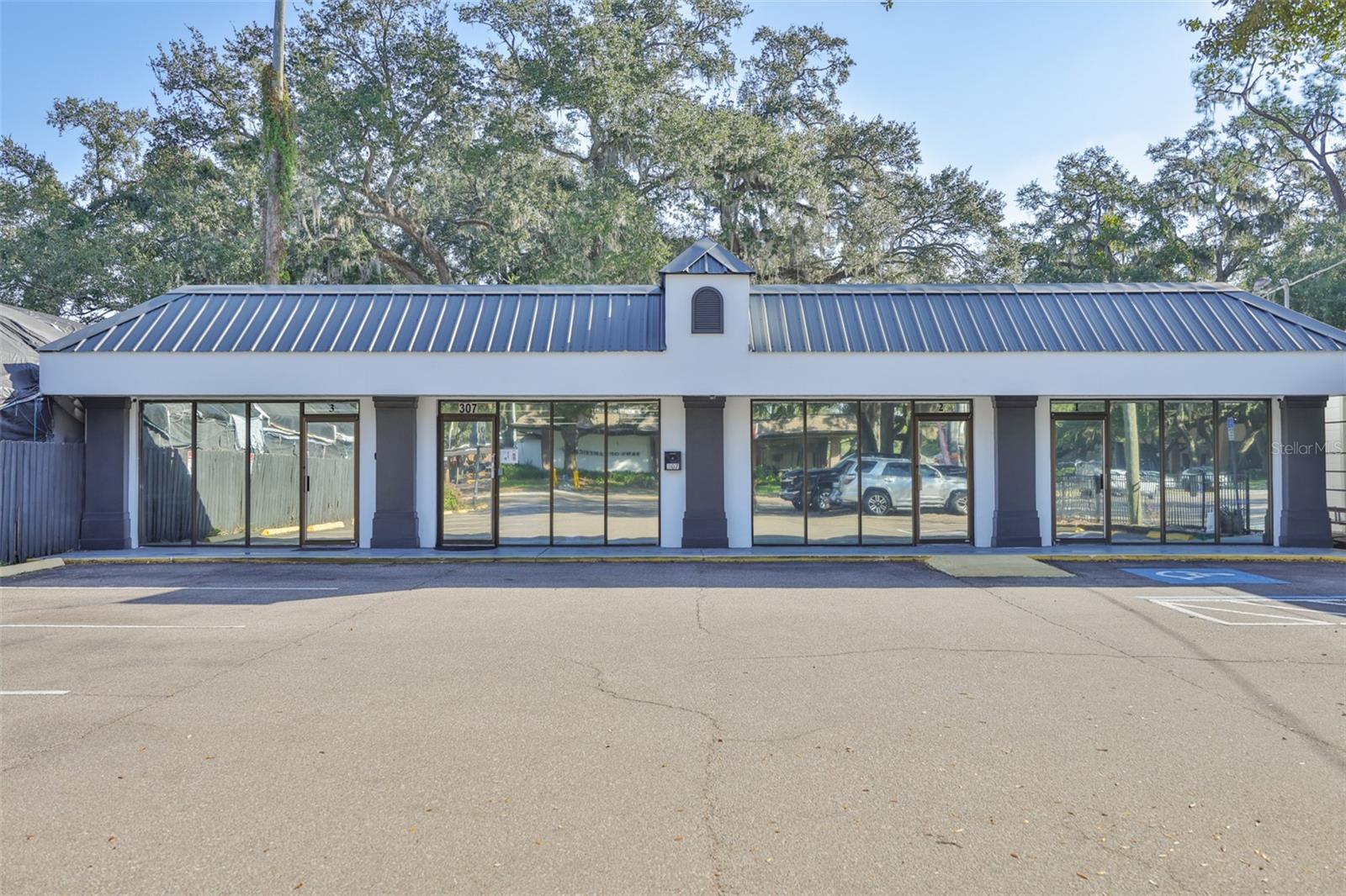 UNPLATTED - Commercial Lease