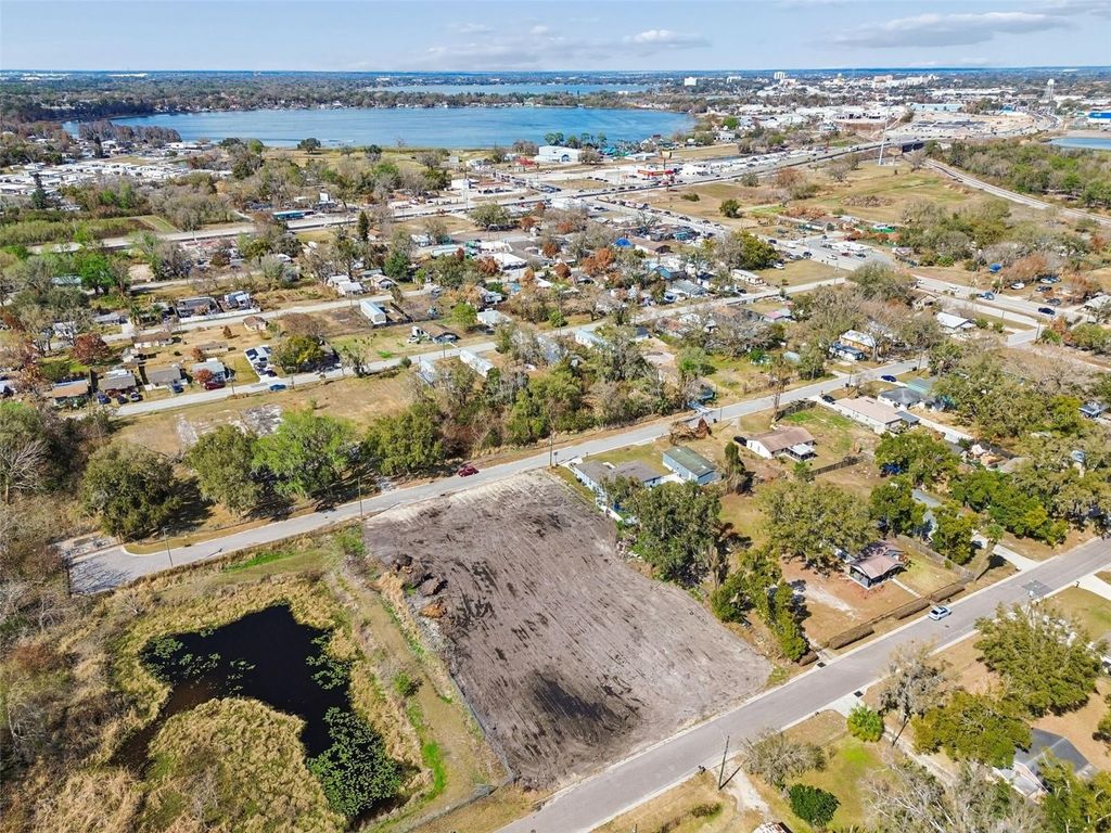 Photo of 125 5th Street, Winter Haven, FL 33880 (MLS # L4959728)