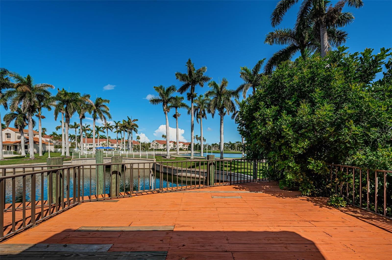 BAHIA DEL MAR II - Residential