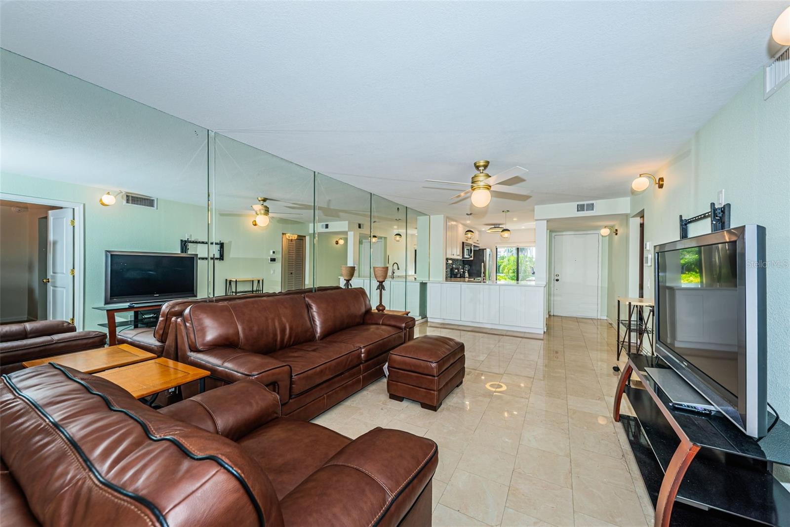 BAHIA DEL MAR II - Residential
