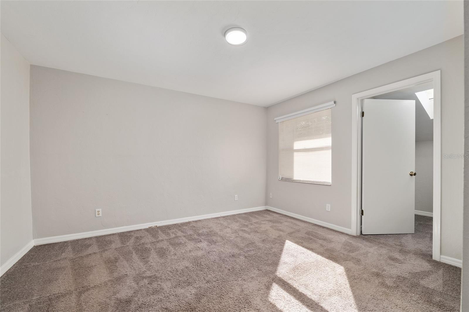 WOODSIDE VILLAS - Residential