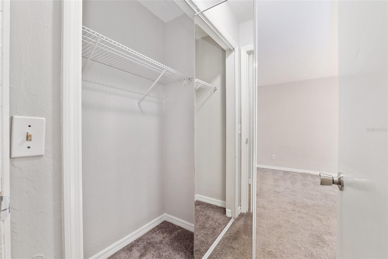 WOODSIDE VILLAS - Residential