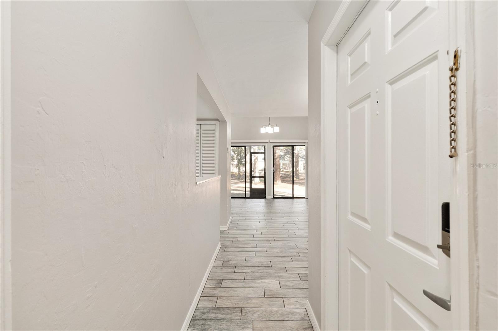 WOODSIDE VILLAS - Residential