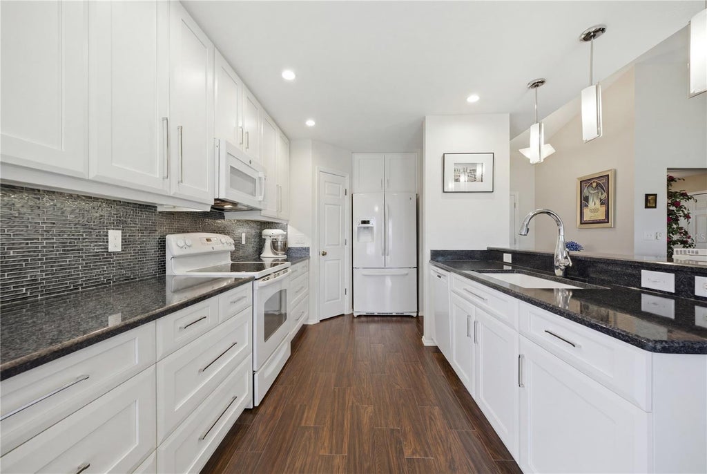 Photo of 4226 Kingsfield Drive, Parrish, FL 34219 (MLS # A4697722)