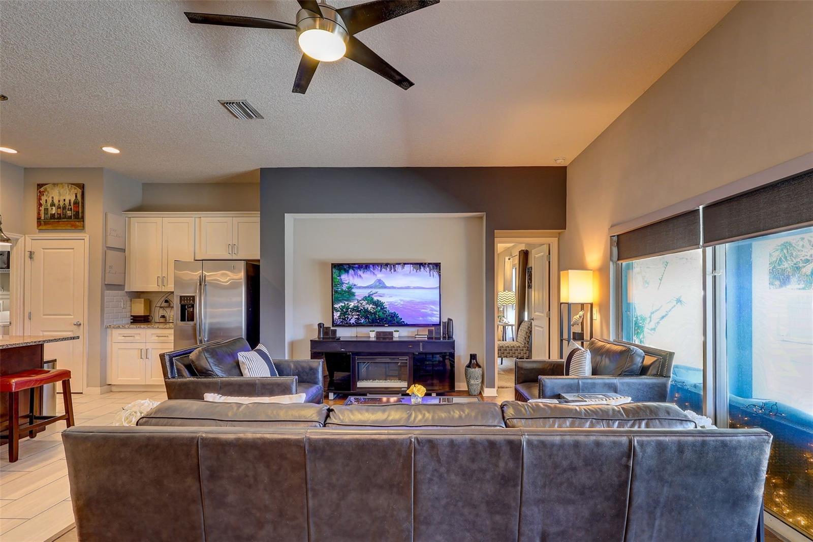 PRAIRIE OAKS SUB - Residential