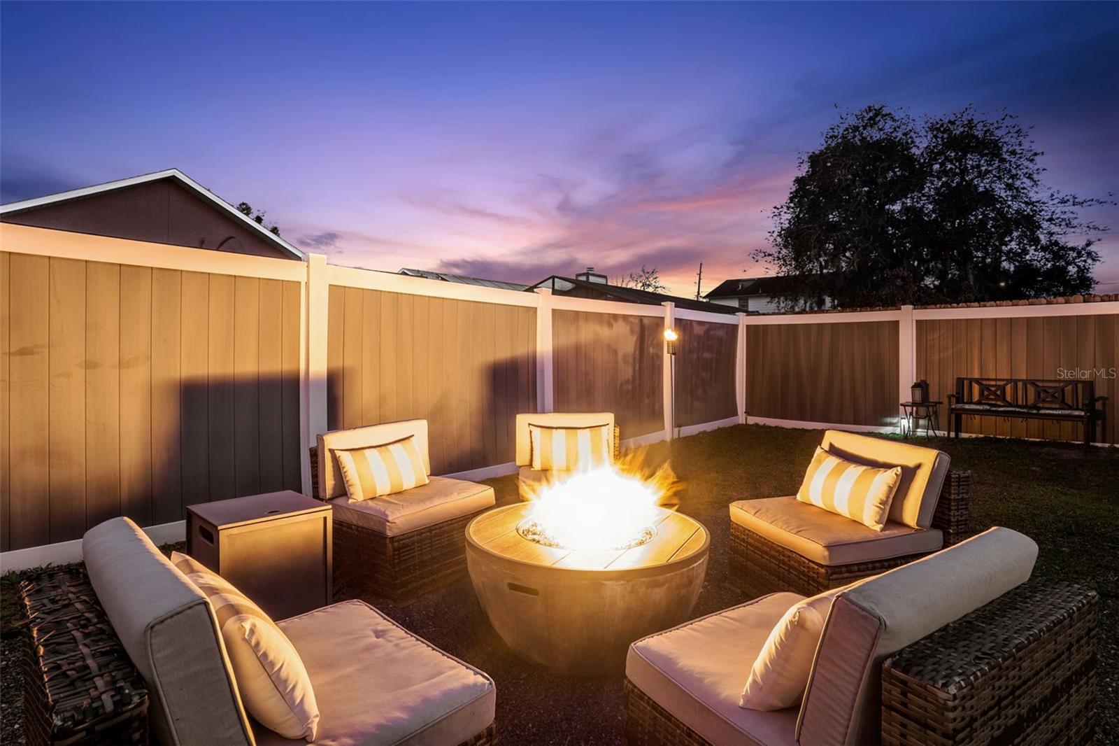 PRAIRIE OAKS SUB - Residential