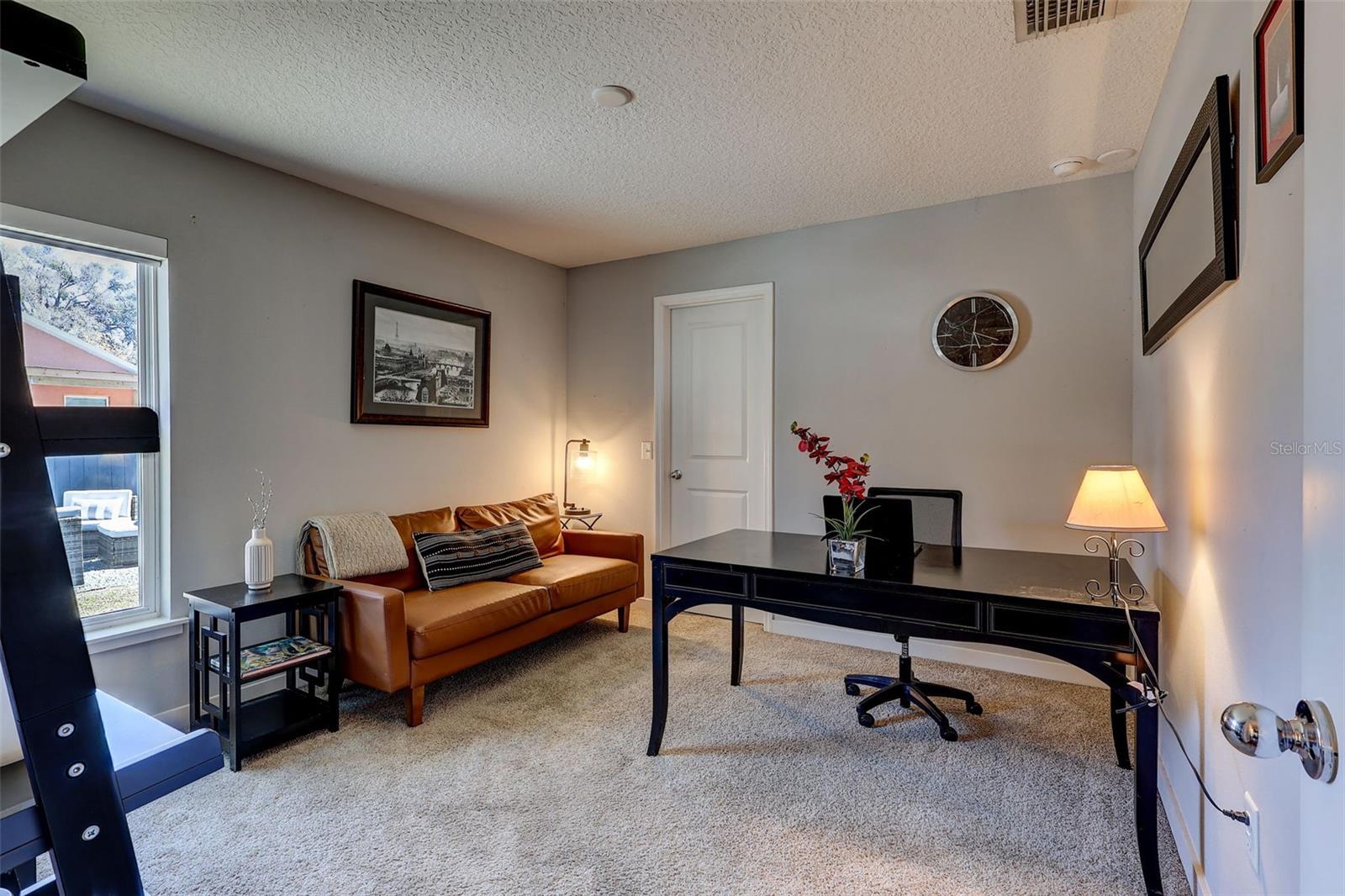 PRAIRIE OAKS SUB - Residential