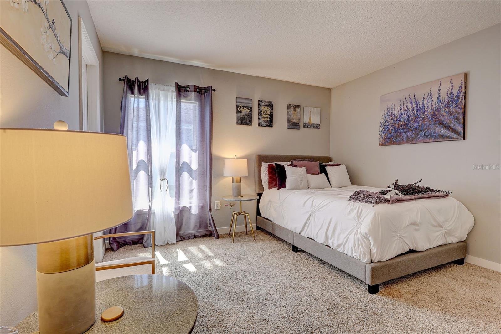 PRAIRIE OAKS SUB - Residential