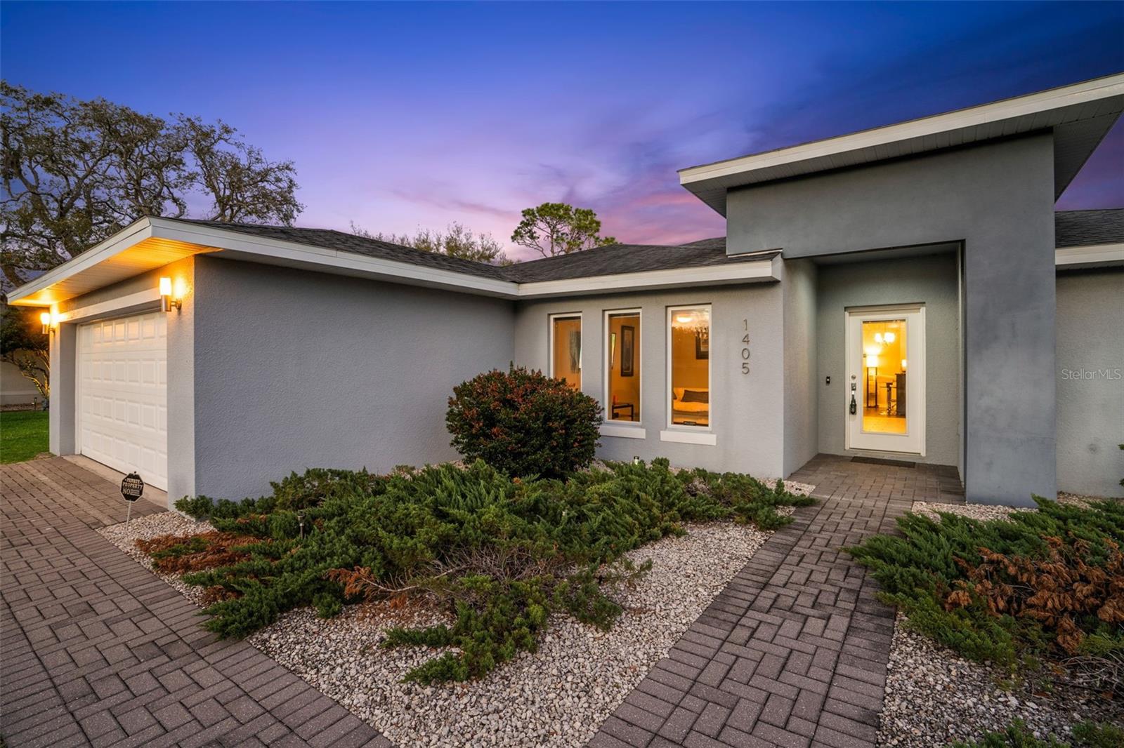 1405 PRAIRIE OAKS COURT