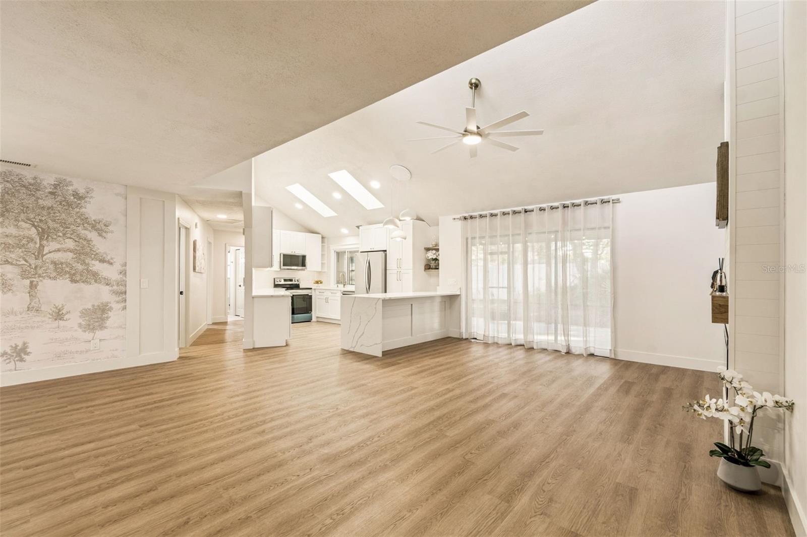 1228 RAINBROOK CIRCLE