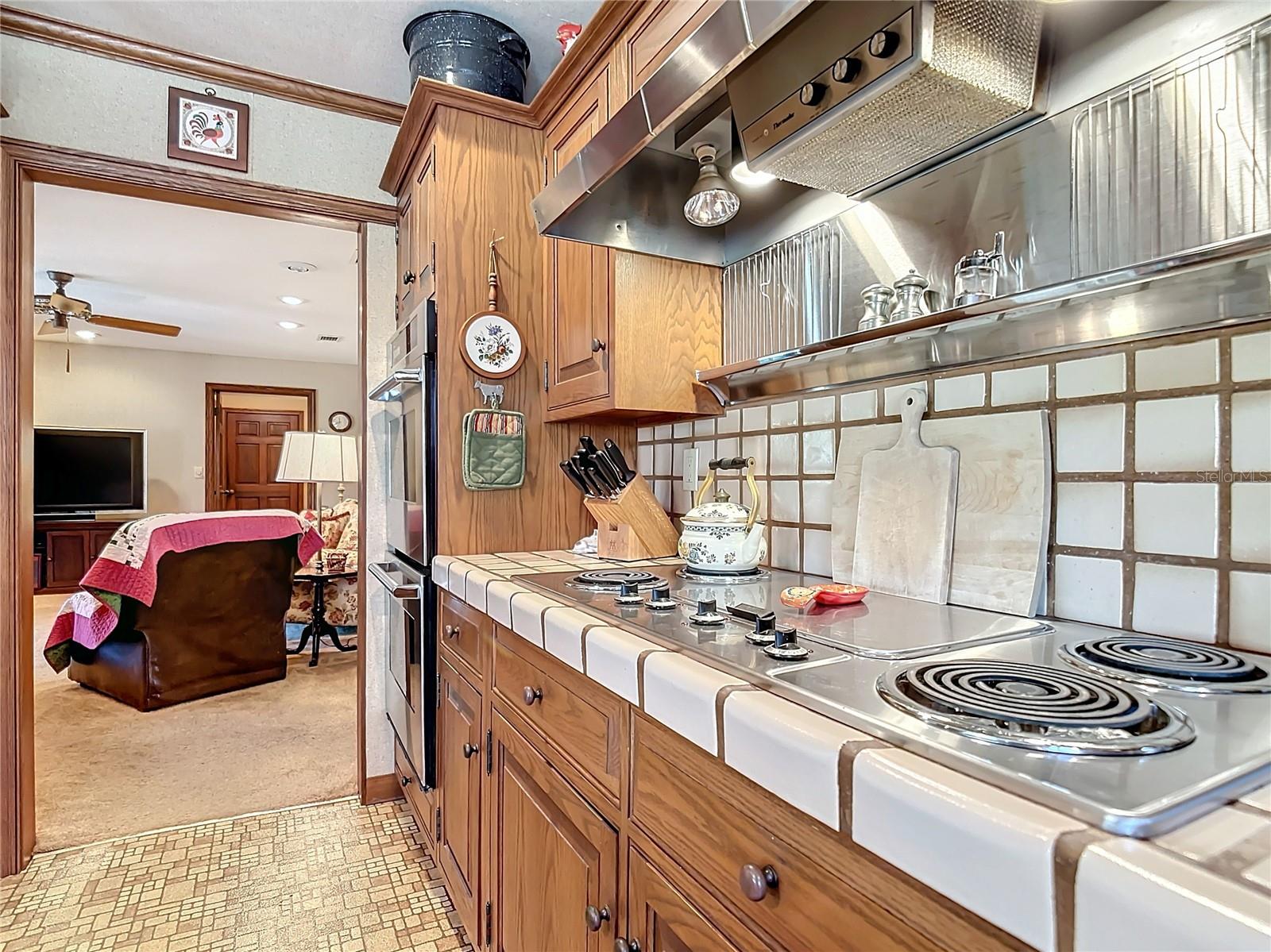 GROVELAND FARMS 15-23-24 - Residential