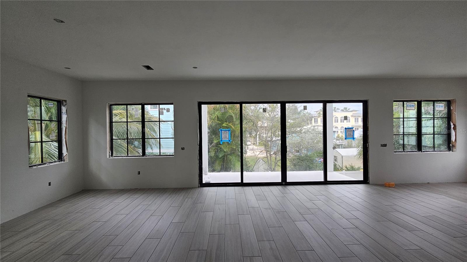 CORTEZ BEACH - Residential