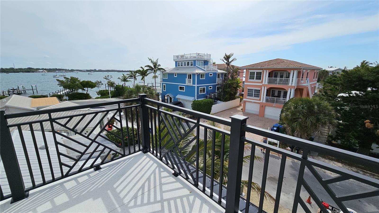 CORTEZ BEACH - Residential