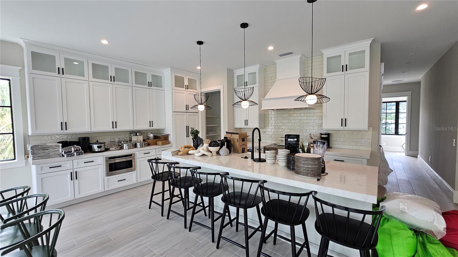 CORTEZ BEACH - Residential