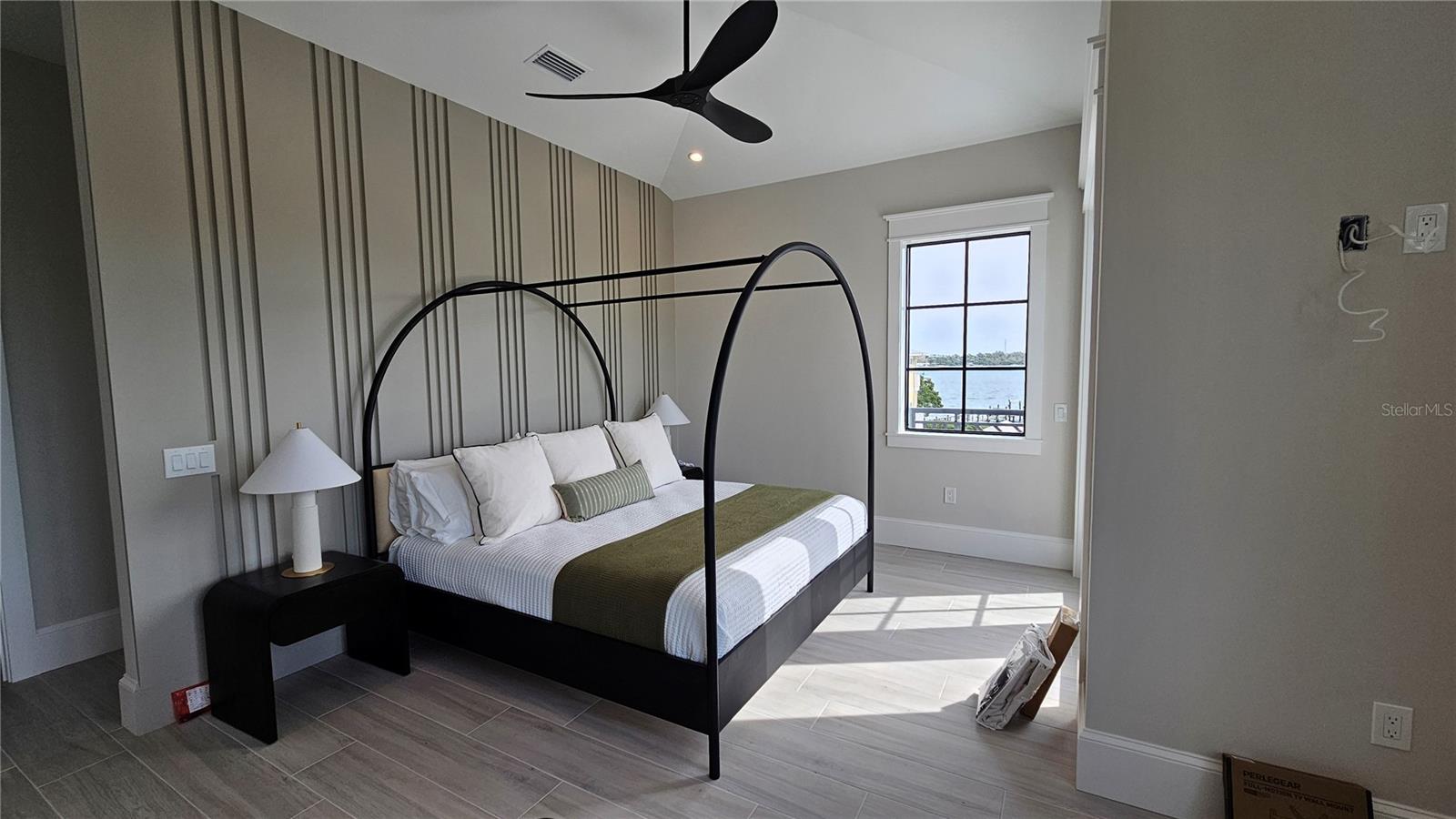 CORTEZ BEACH - Residential