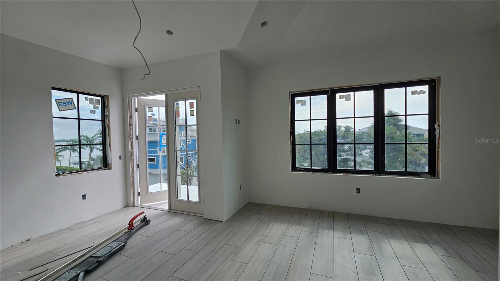 CORTEZ BEACH - Residential