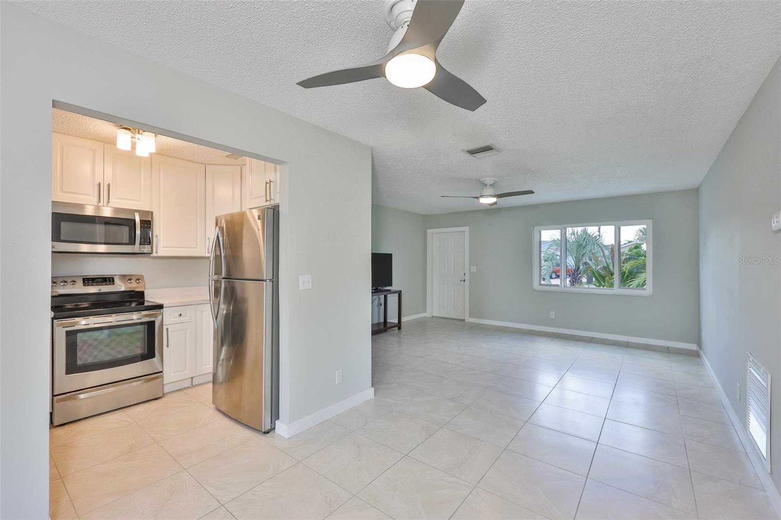 APOLLO BEACH UNIT ONE PT ONE - Residential