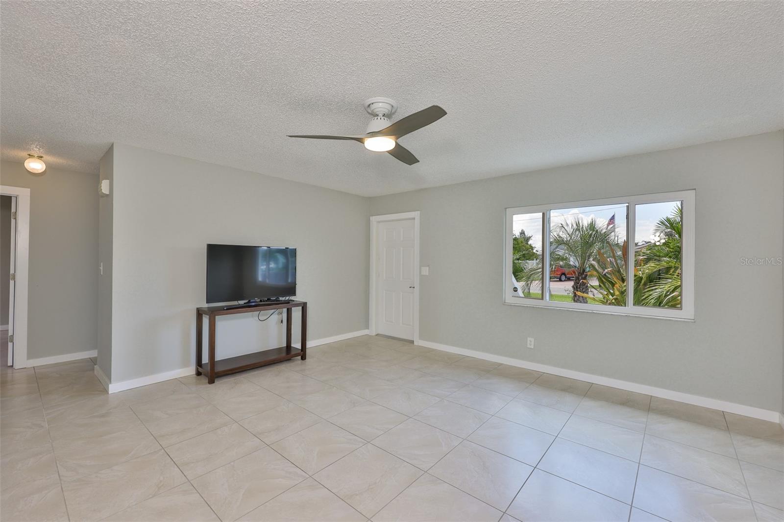 APOLLO BEACH UNIT ONE PT ONE - Residential