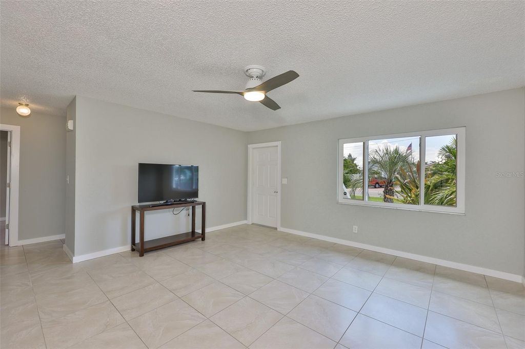 Photo of 469 Florida Circle N, Apollo Beach, FL 33572 (MLS # TB8435800)