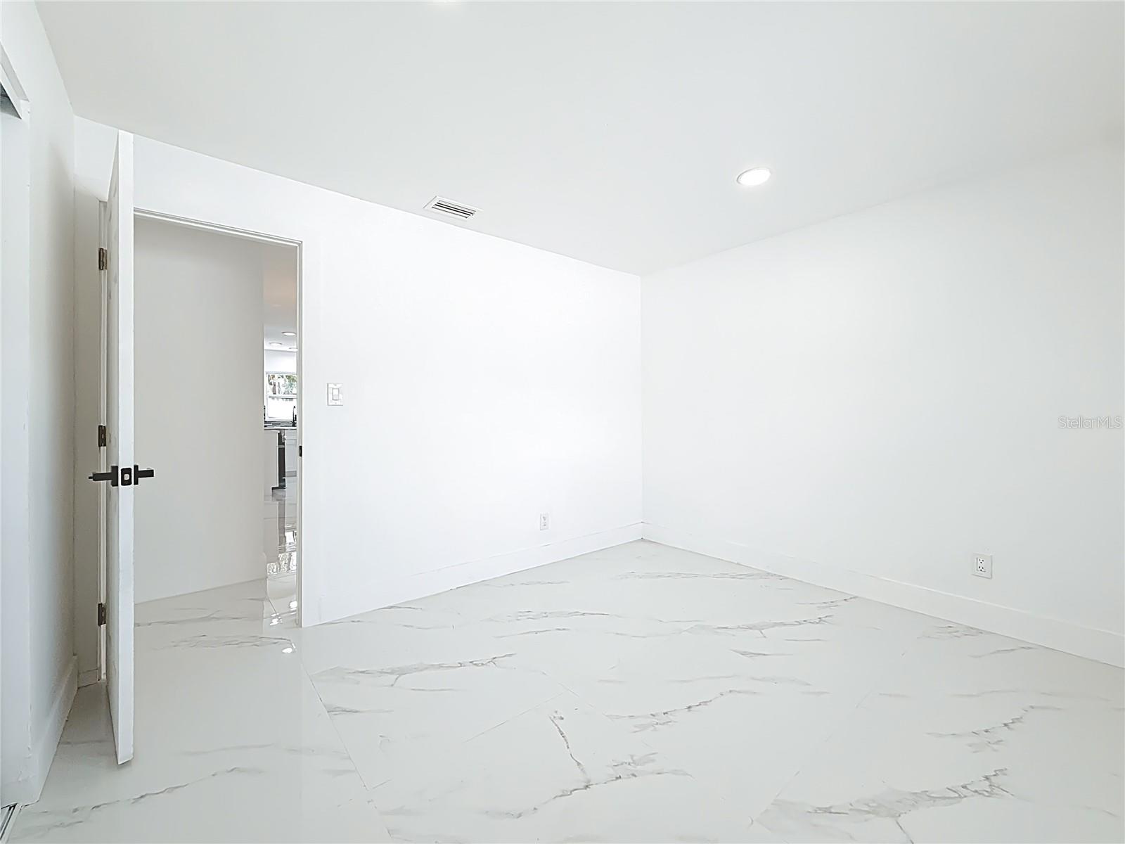 SHORE ACRES OVERLOOK SEC BLK 26 PT REP - Residential Lease