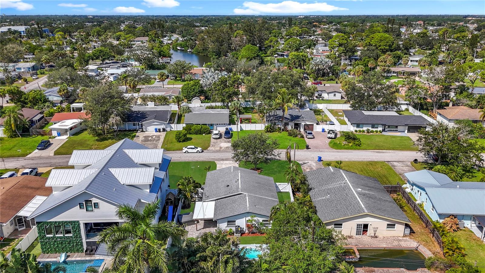 SHORE ACRES OVERLOOK SEC BLK 26 PT REP - Residential Lease