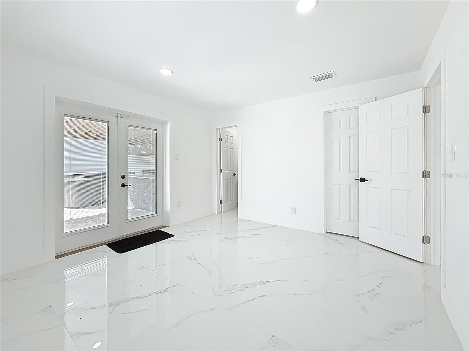 SHORE ACRES OVERLOOK SEC BLK 26 PT REP - Residential Lease