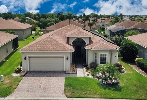 A home in WINTER HAVEN