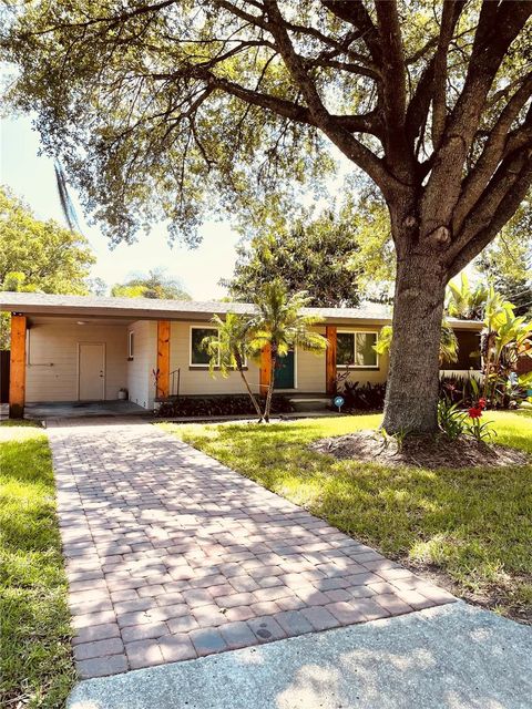 Photo of 2503 Bethaway Avenue, Orlando, FL 32806 (MLS # O6353376)