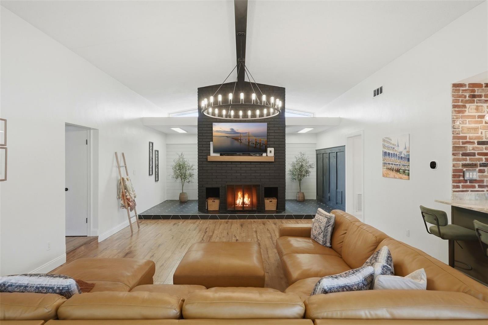 CARLTON TERRACE - Residential