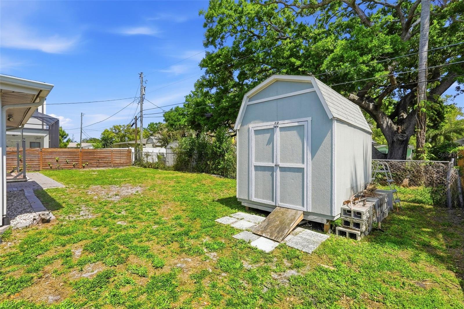 CARLTON TERRACE - Residential