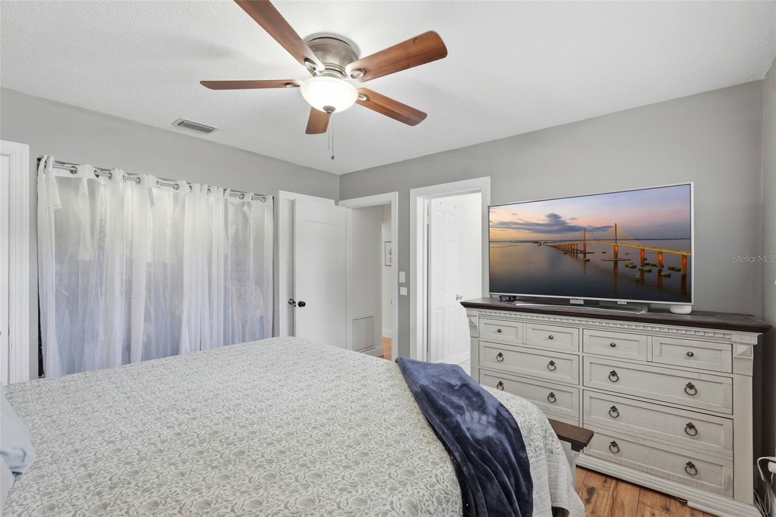 CARLTON TERRACE - Residential