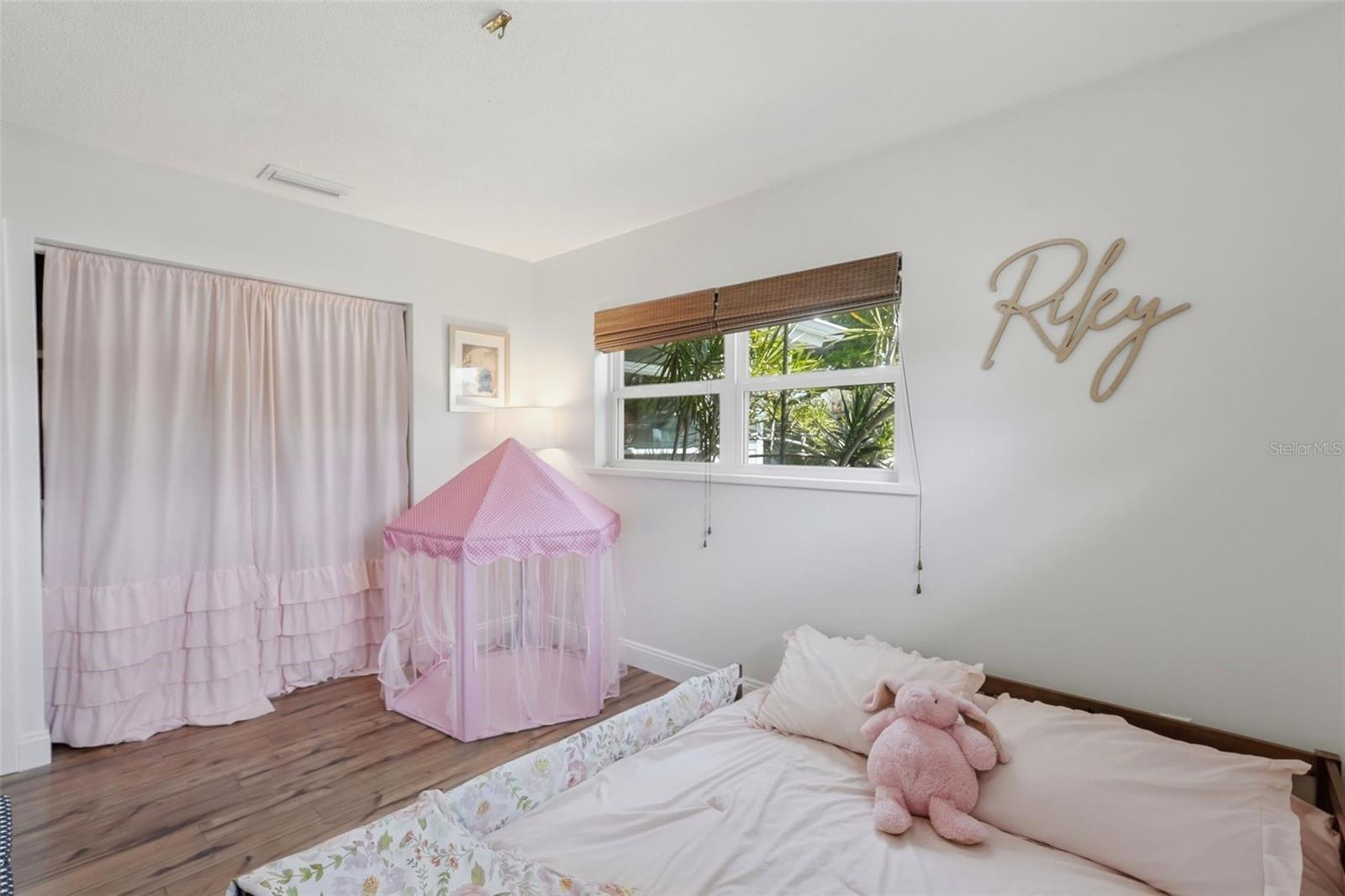 CARLTON TERRACE - Residential