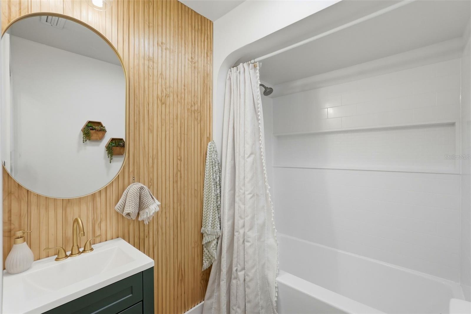 CARLTON TERRACE - Residential