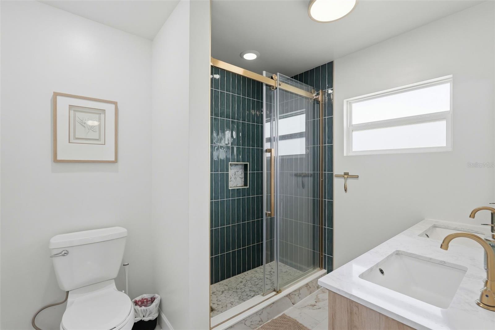 CARLTON TERRACE - Residential