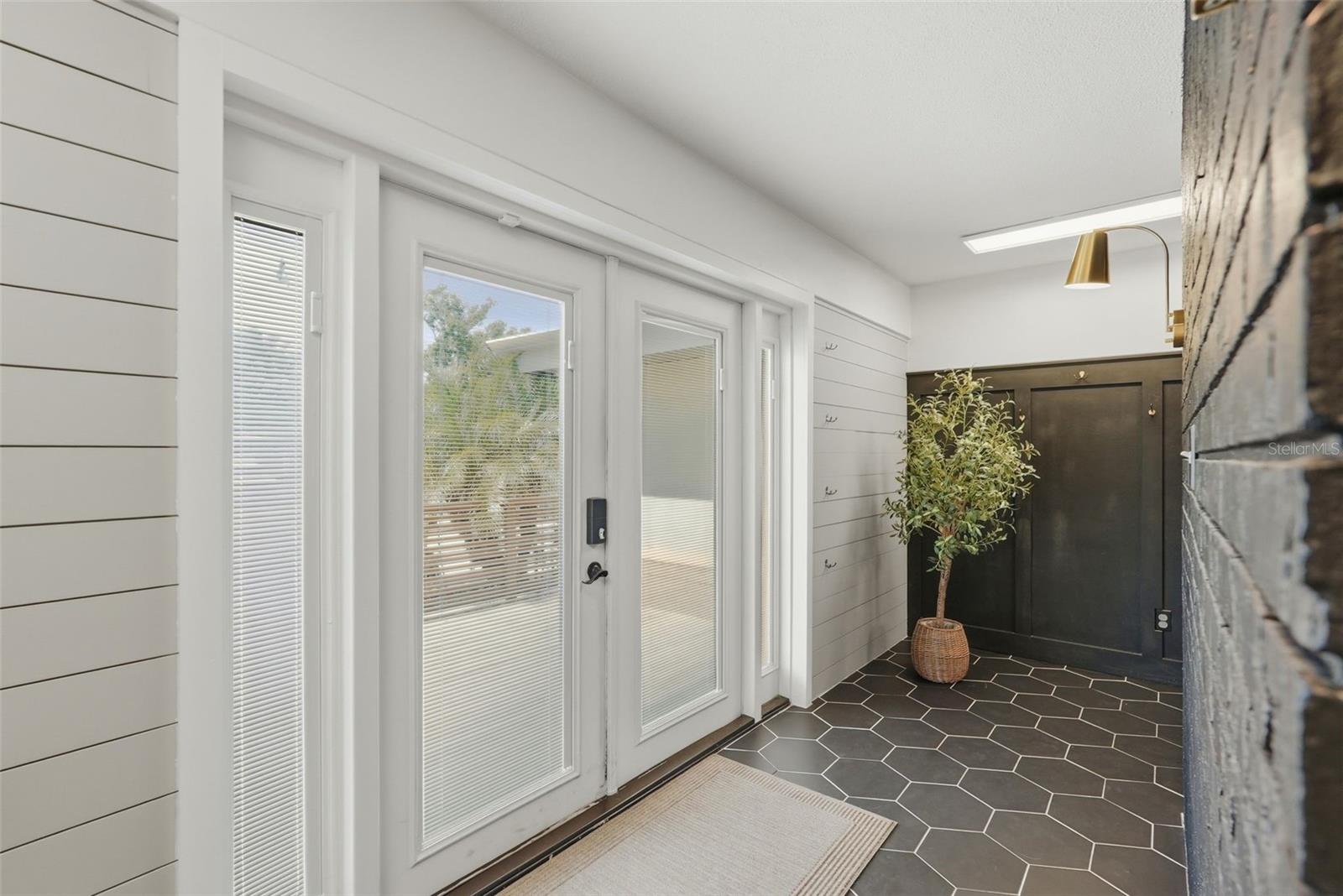 CARLTON TERRACE - Residential