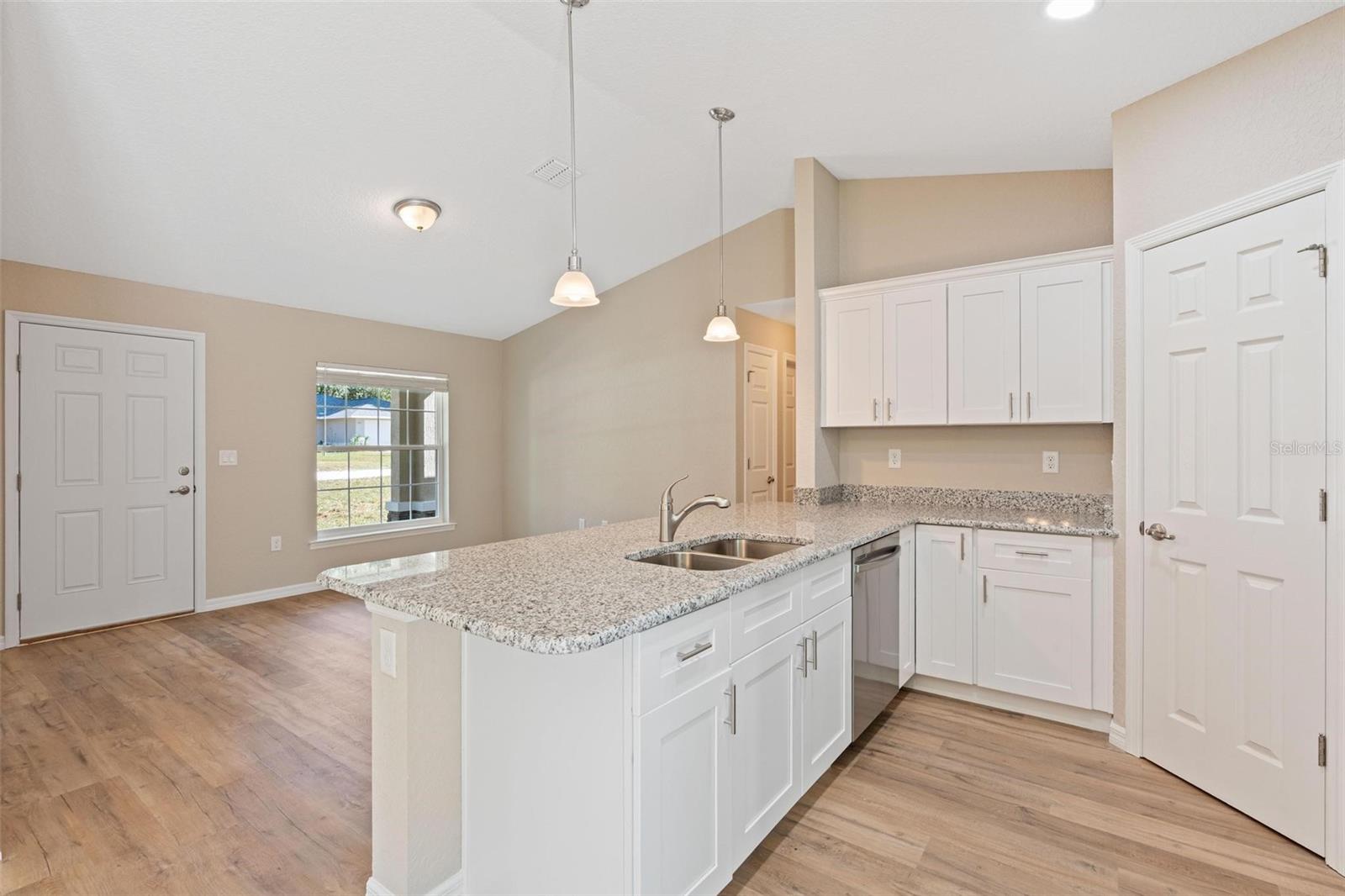 BELLEVIEW HEIGHTS ESTATES - Residential