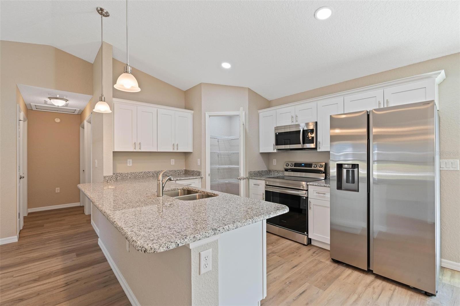 BELLEVIEW HEIGHTS ESTATES - Residential