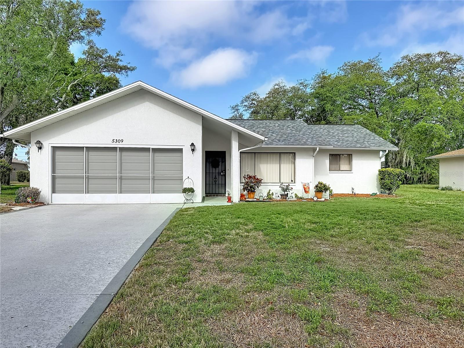 SPRING HILL - Residential