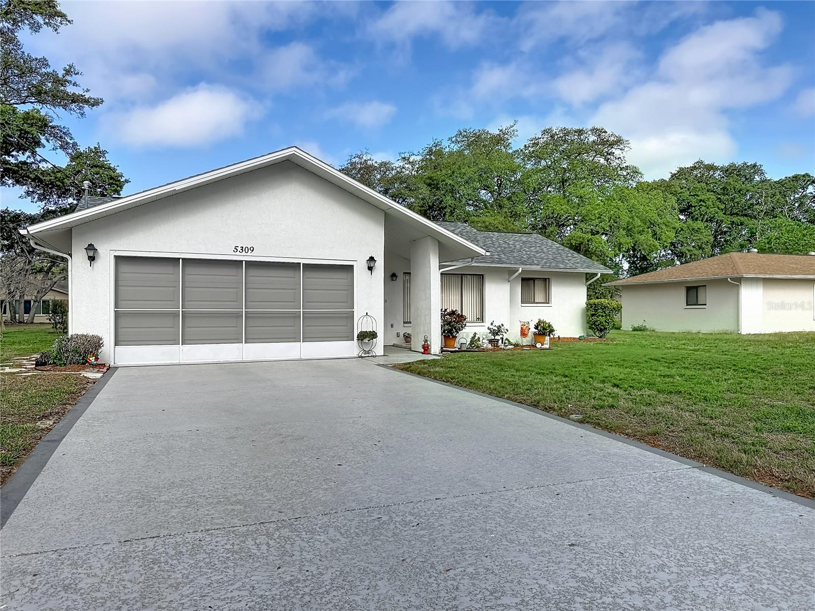 SPRING HILL - Residential