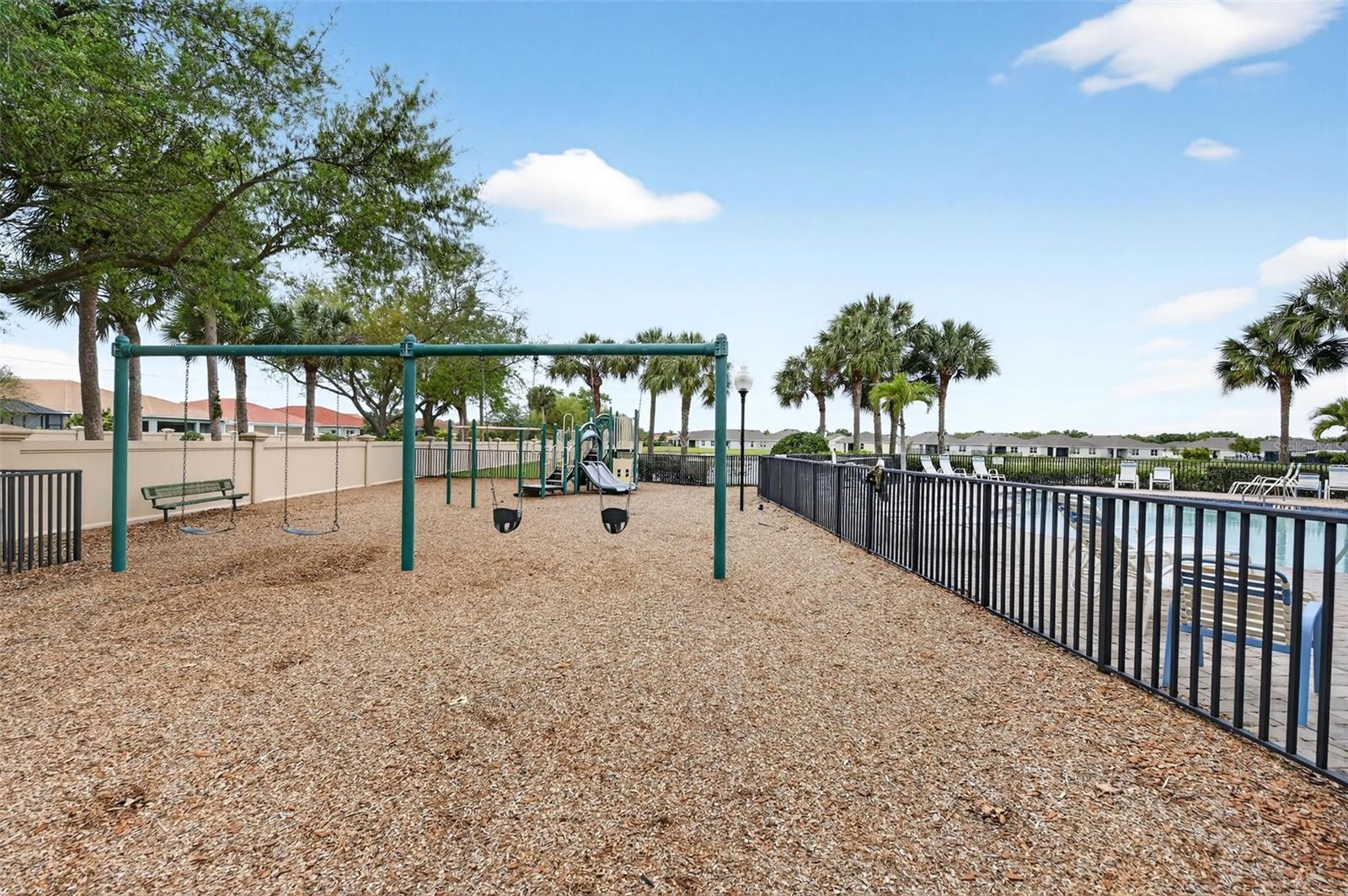 RIVER CLUB - Residential