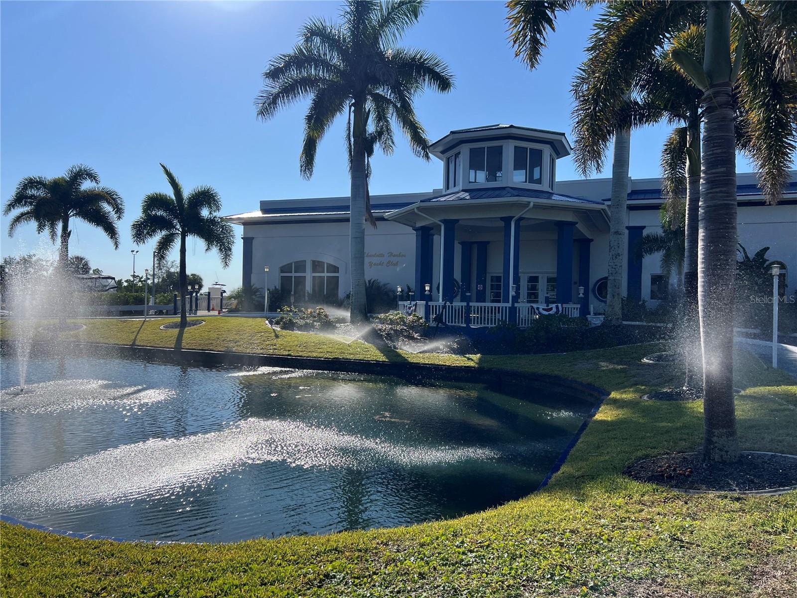 RIVER CLUB - Residential