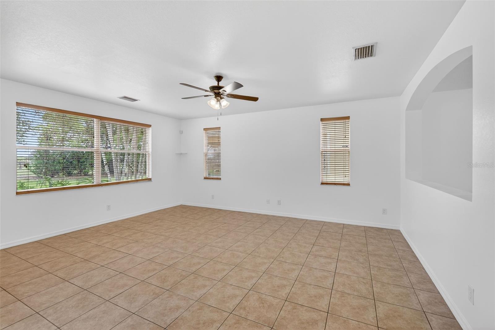 RIVER CLUB - Residential