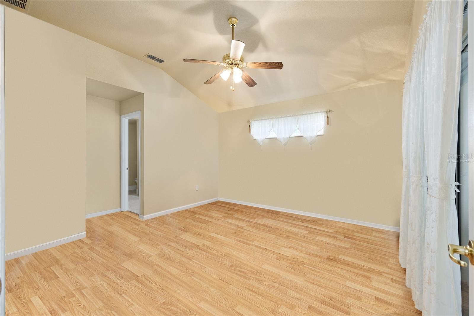 OAK RUN BAYTREE GREENS - Residential