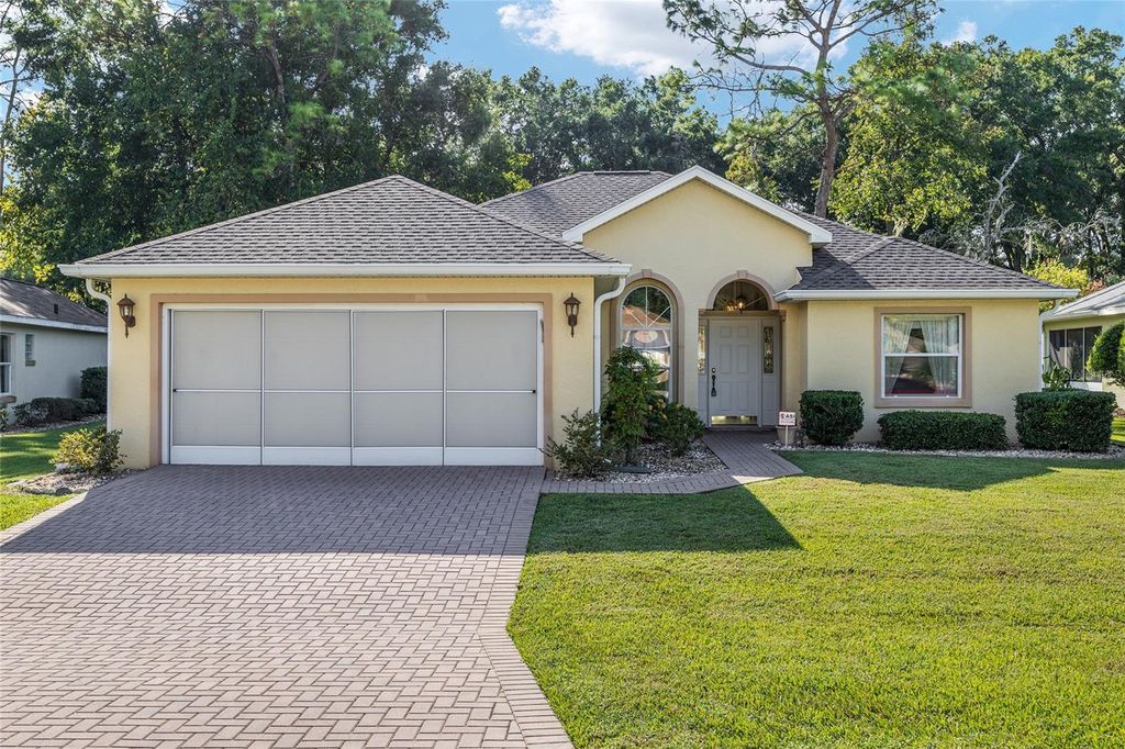 Photo of 11410 SW 69th Circle, Ocala, FL 34476 (MLS # OM710718)