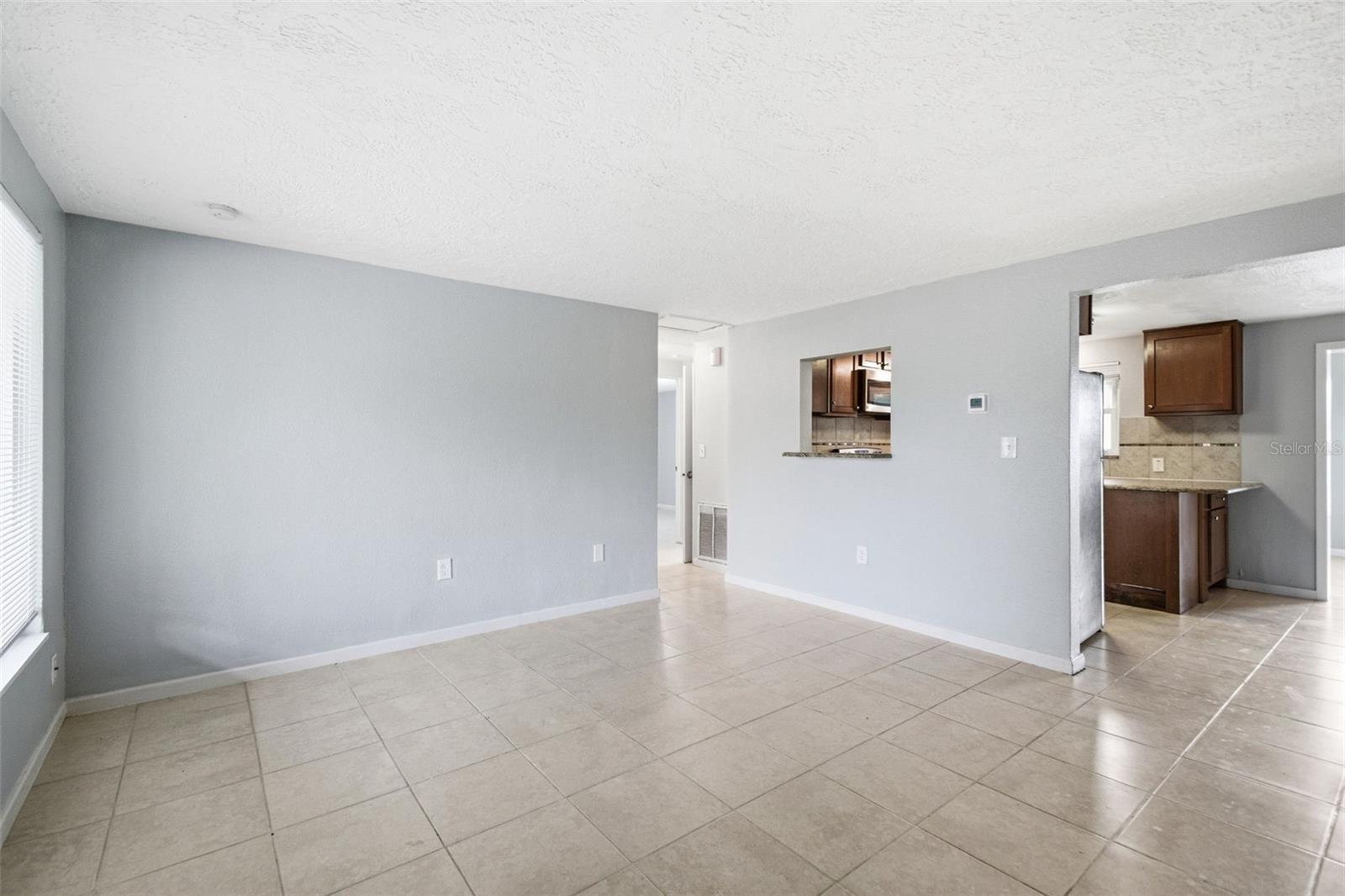 GOLDEN ACRES - Residential