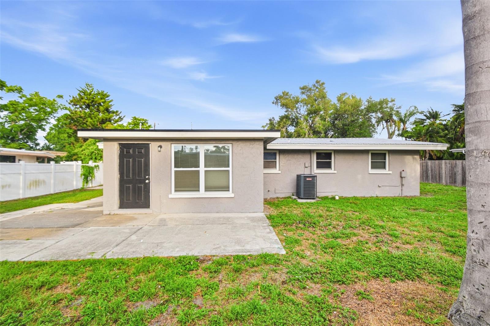 GOLDEN ACRES - Residential