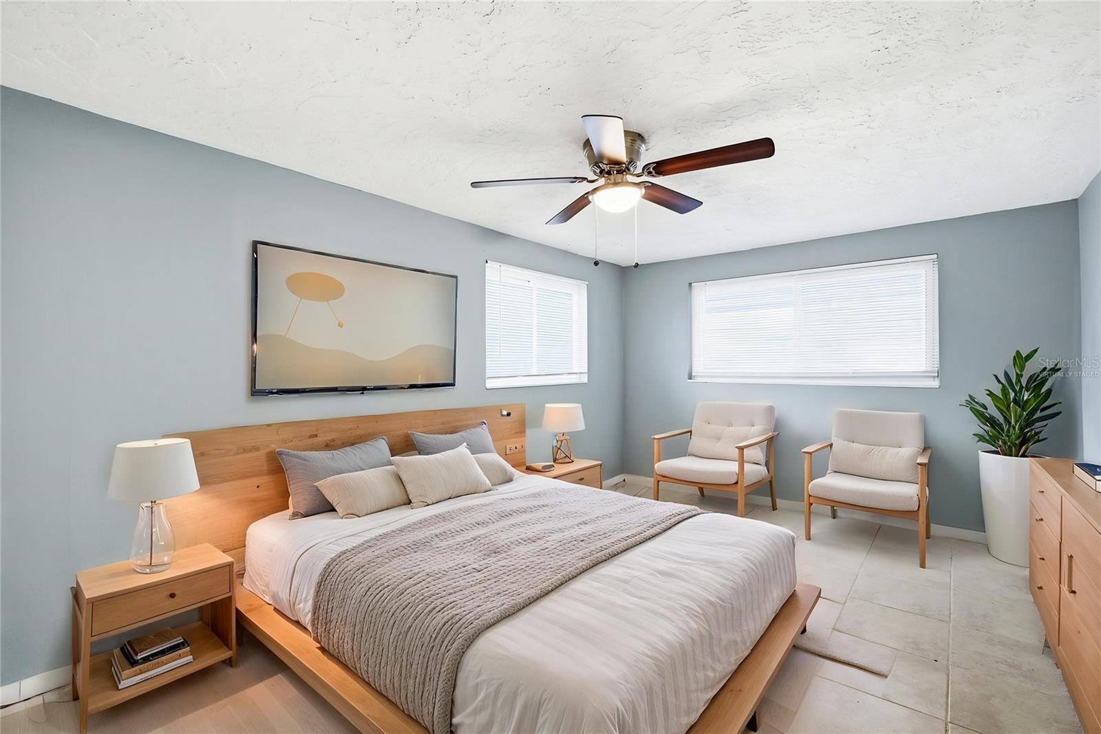 GOLDEN ACRES - Residential