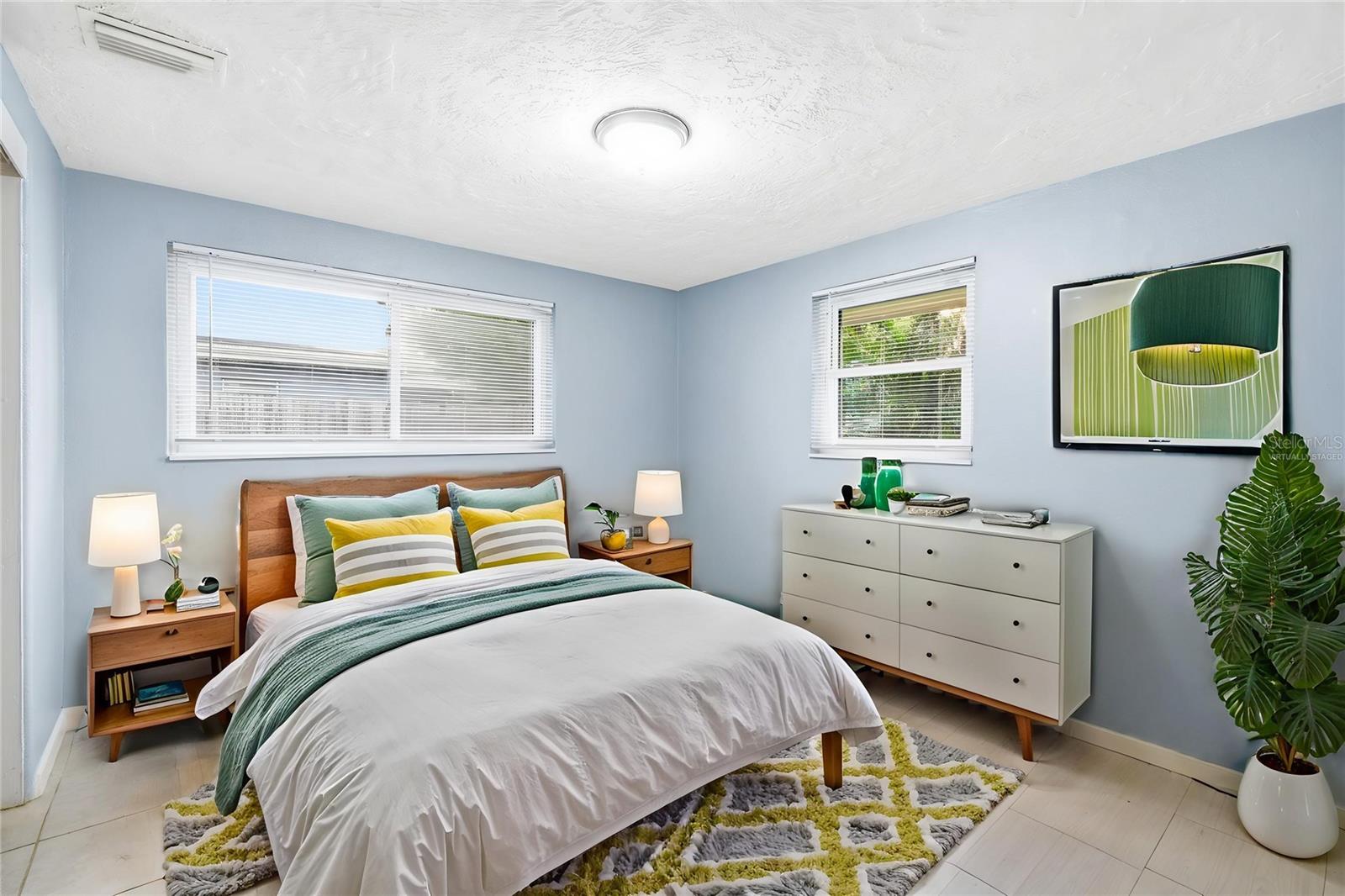 GOLDEN ACRES - Residential