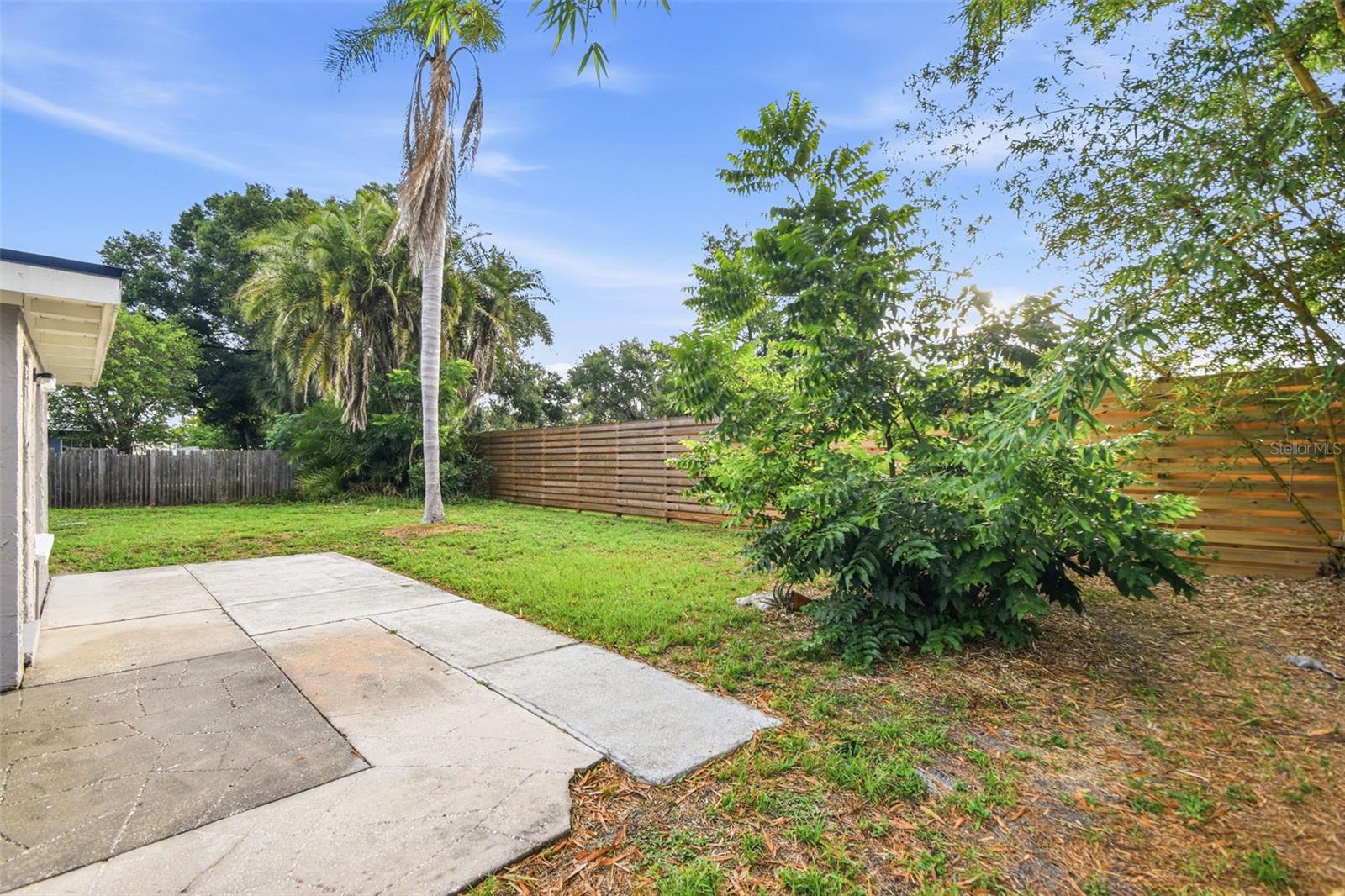 GOLDEN ACRES - Residential
